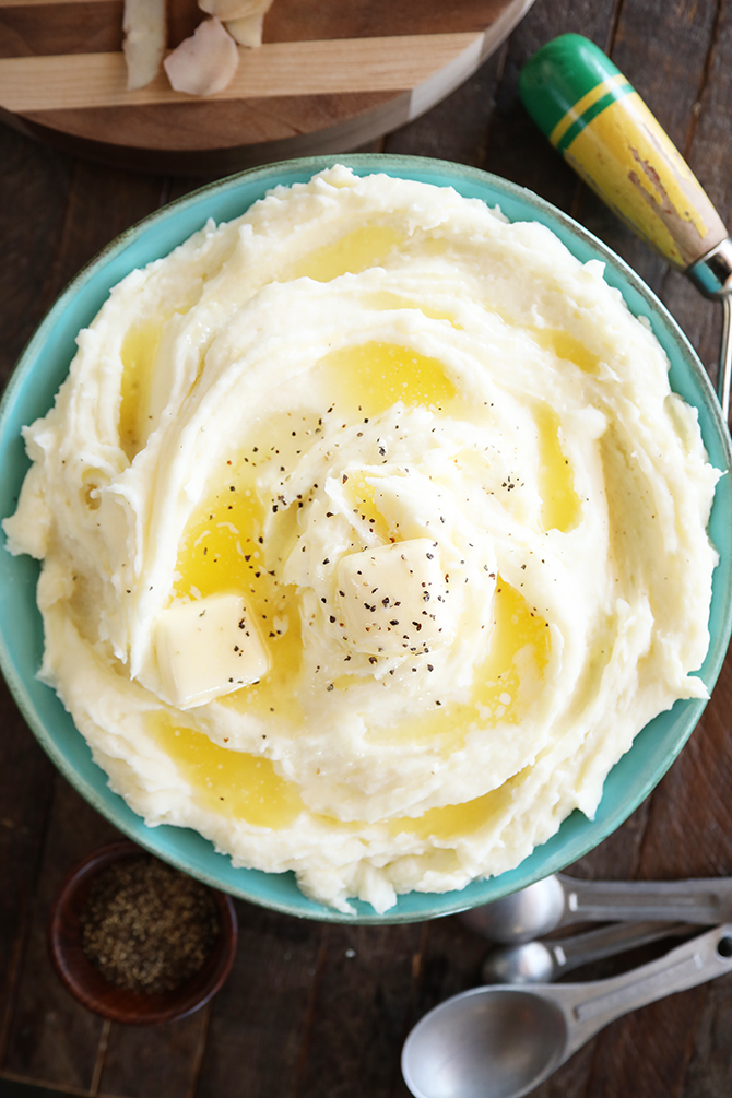 Mom's Secret Ingredient for the Best Fluffy Mashed Potatoes
